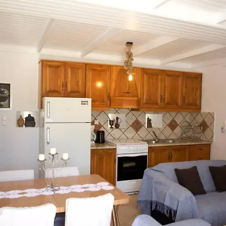 Unique & Restored Karpathian House קרפאטוס