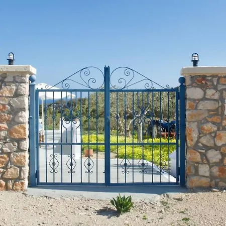 בית נופש Unique & Restored Karpathian House *