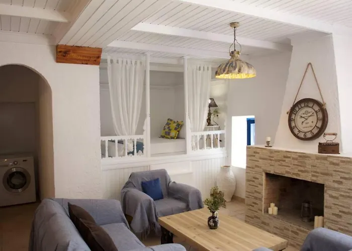 Semesterbostad Unique & Restored Karpathian House Karpathos