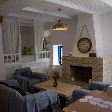 Unique & Restored Karpathian House Semesterbostad Karpathos